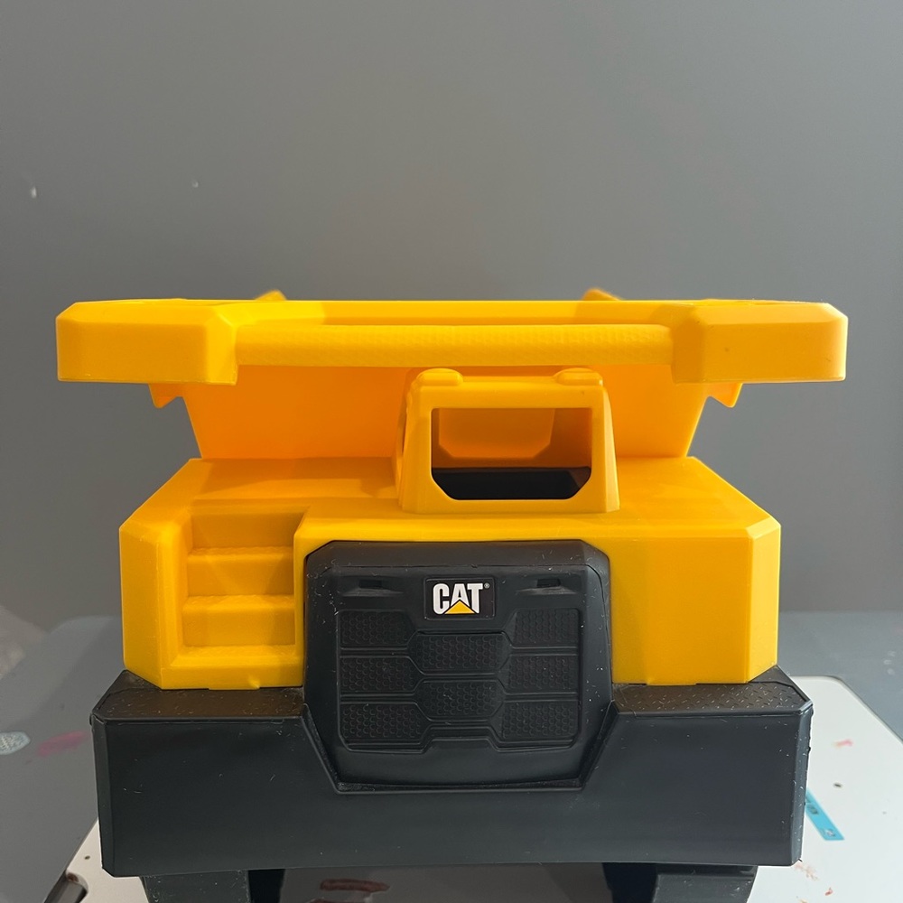 CAT Dump Truck